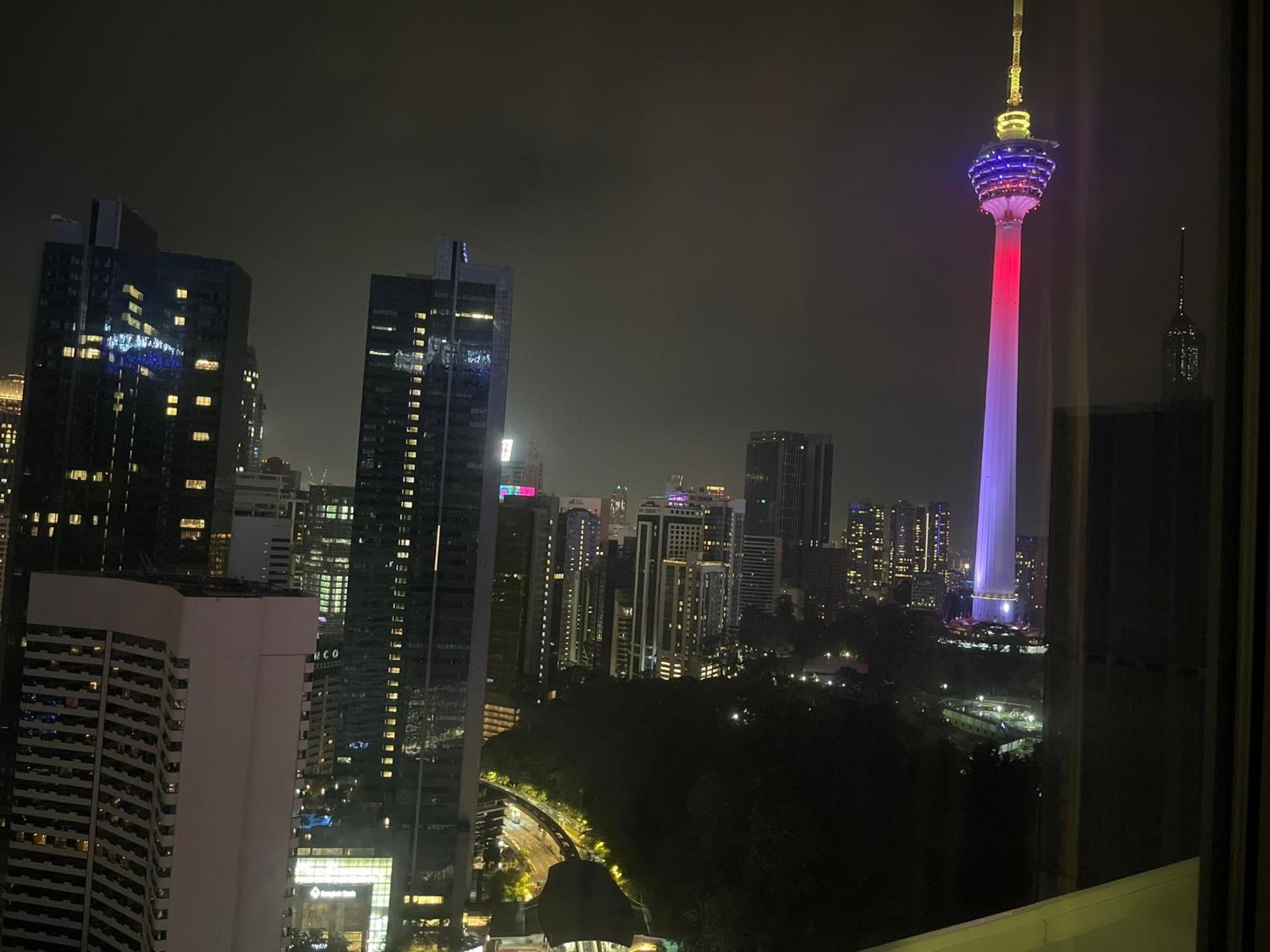 Faced Suites Platinum Klcc Kuala Lumpur Rum bild